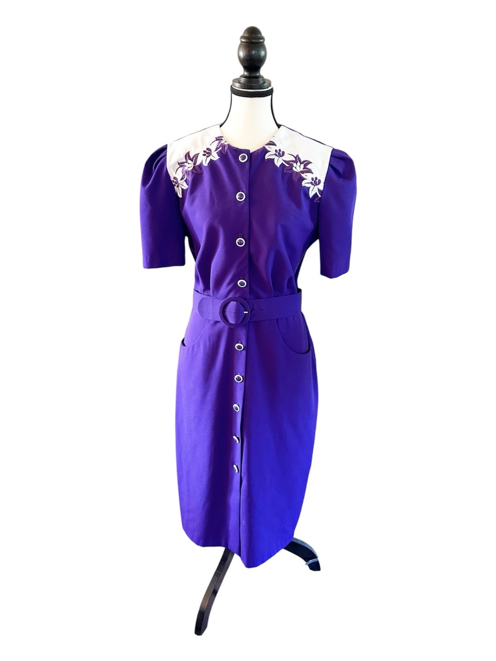 Vintage Purple Button-Front Midi Dress with Embroidered Yoke, Belt & Pockets